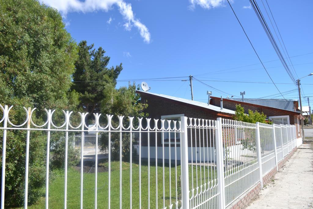 Appartamento Departamentos Lizkar Esquel Esterno foto