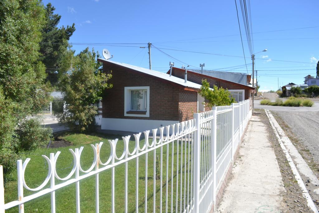 Appartamento Departamentos Lizkar Esquel Esterno foto